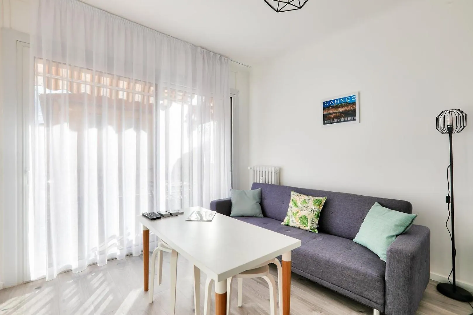 Apartment Le Petit Fleury - Balcony, Calm In Cannes
