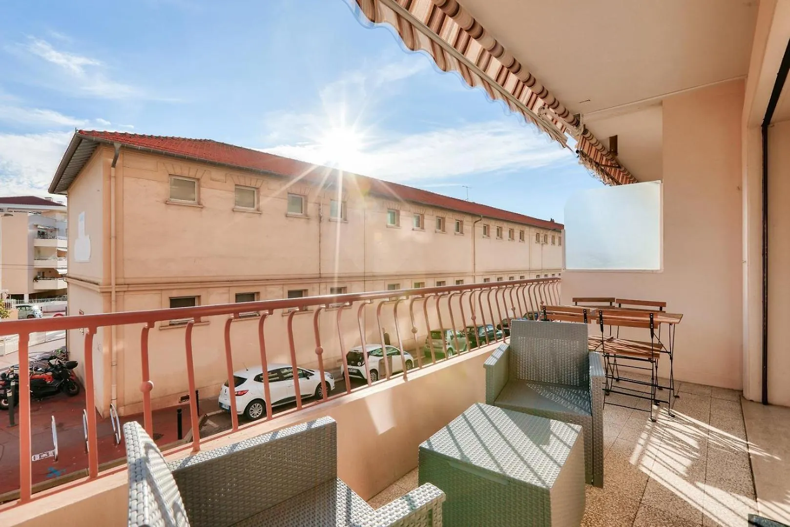Le Petit Fleury - Balcony, Calm In Cannes 0*,