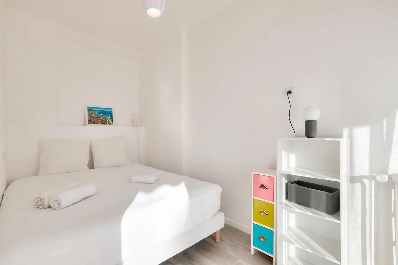 Le Petit Fleury - Balcony, Calm In Cannes